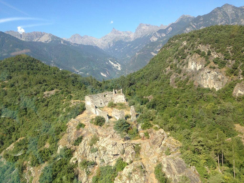 Maison Des Challant Challand Saint Victor المظهر الخارجي الصورة