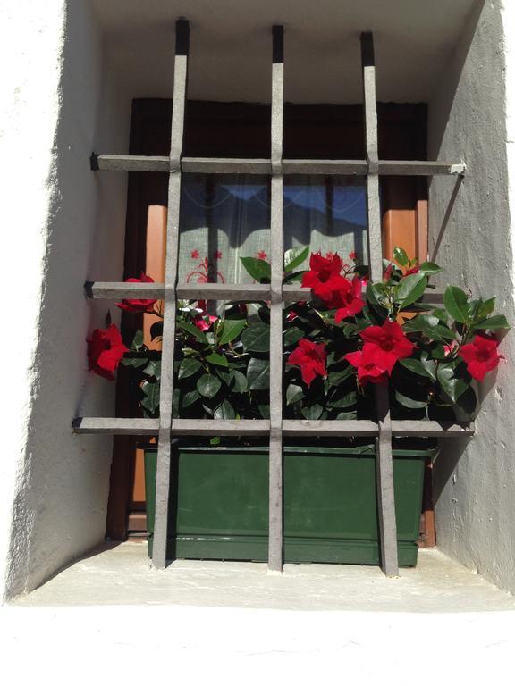 Maison Des Challant Challand Saint Victor المظهر الخارجي الصورة