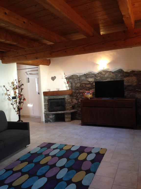 Maison Des Challant Challand Saint Victor المظهر الخارجي الصورة